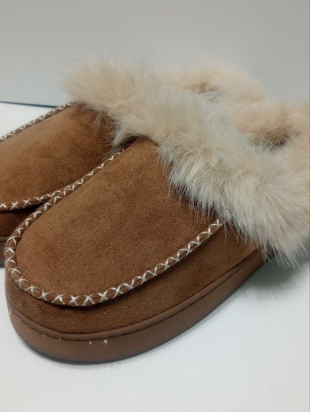 Dakine Cozy Faux Fur Lined Slipper - Chestnut Brown